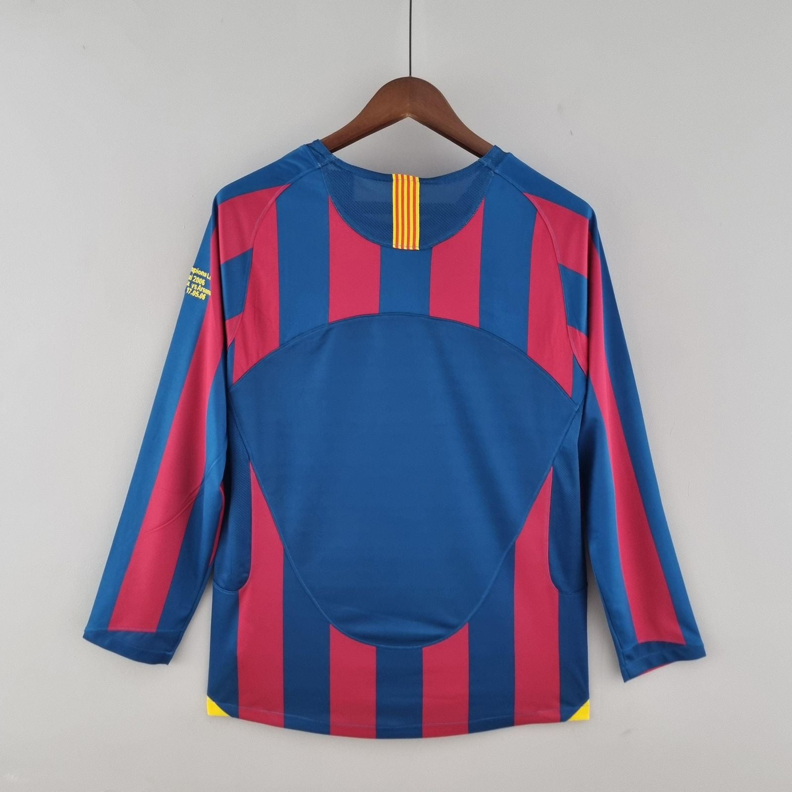 FC Barcelona Retro Shirt 2005 - Long Sleeve