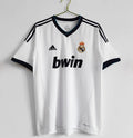 Camisa retrô do Real Madrid 2012