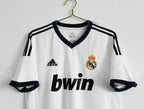 Camisa retrô do Real Madrid 2012