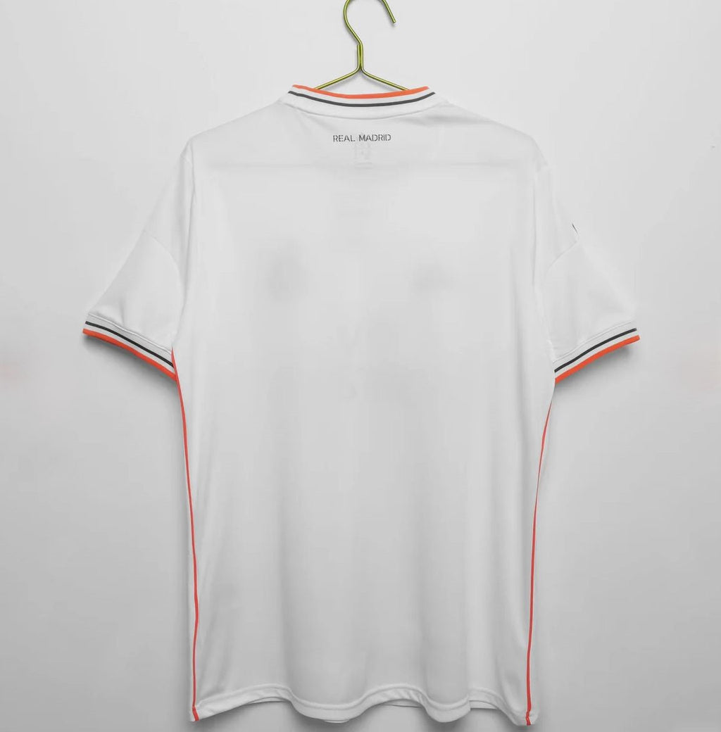 Camisa retrô Real Madrid 2013