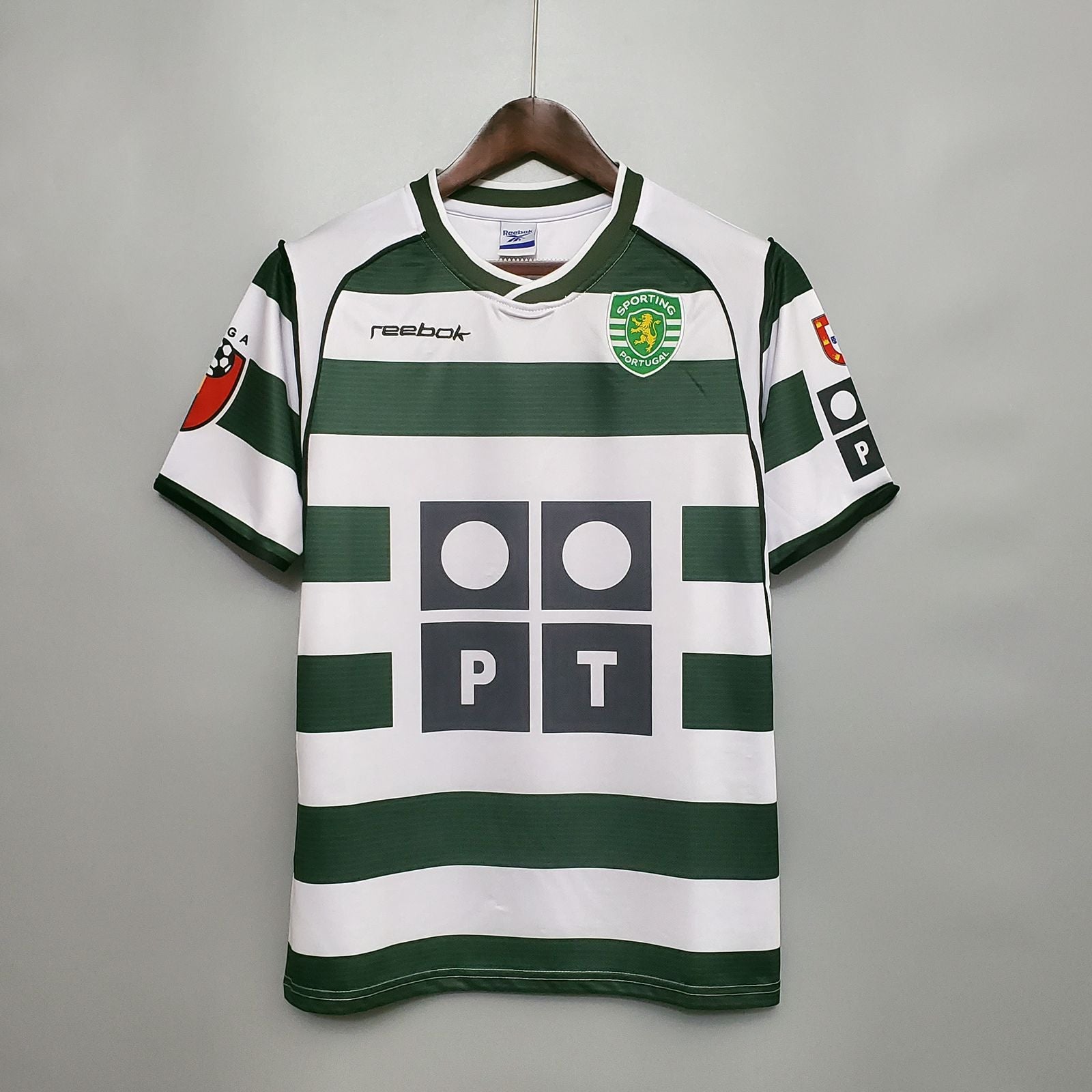 Sporting Retro Shirt 2001