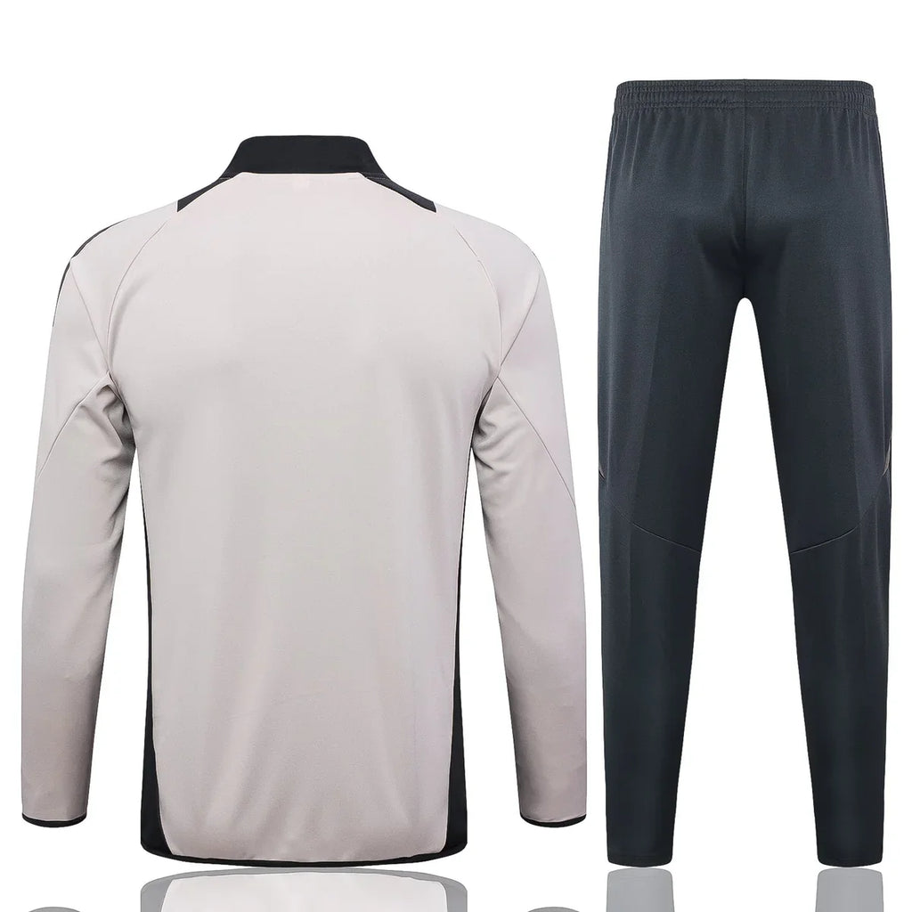 Real Madrid Trainingsanzug 2024/25