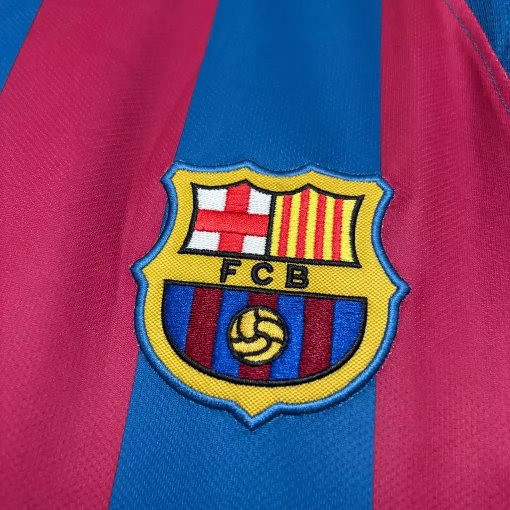 FC Barcelona Retro Shirt 2005/06 - Long Sleeve