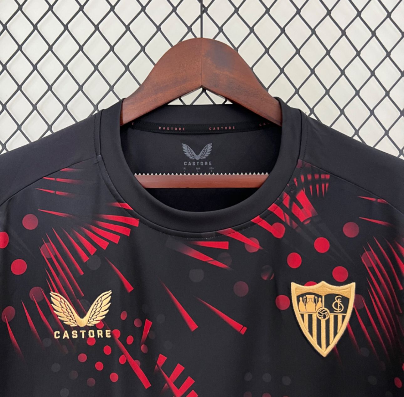 Camisa três do Sevilla FC 2024/25 – Com patch da La Liga