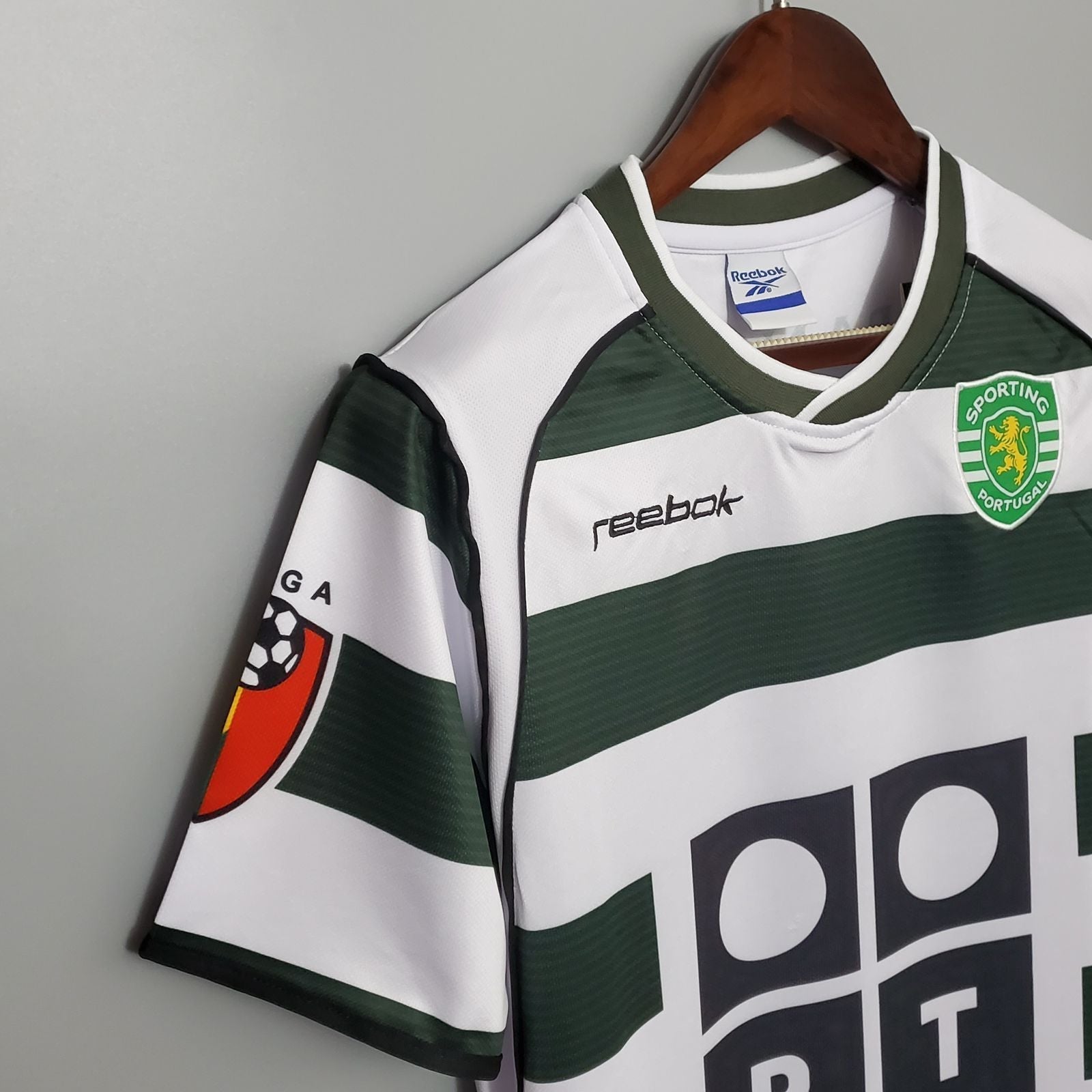 Sporting Retro Shirt 2001