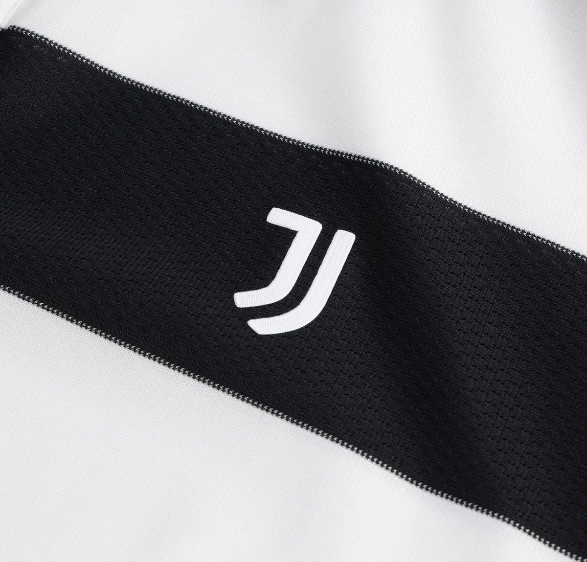Juventus SGURA PACK 2026/27 Shirt - Player Version