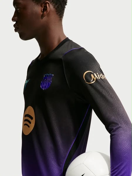 FC Barcelona Away Shirt 2026/27 - Long Sleeve