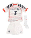 Kit do Bayern de Munique Fora de Casa 2025/26 - Infantil (com Meias)