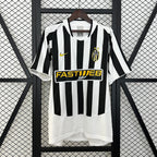 Camisa Retrô Juventus 2003