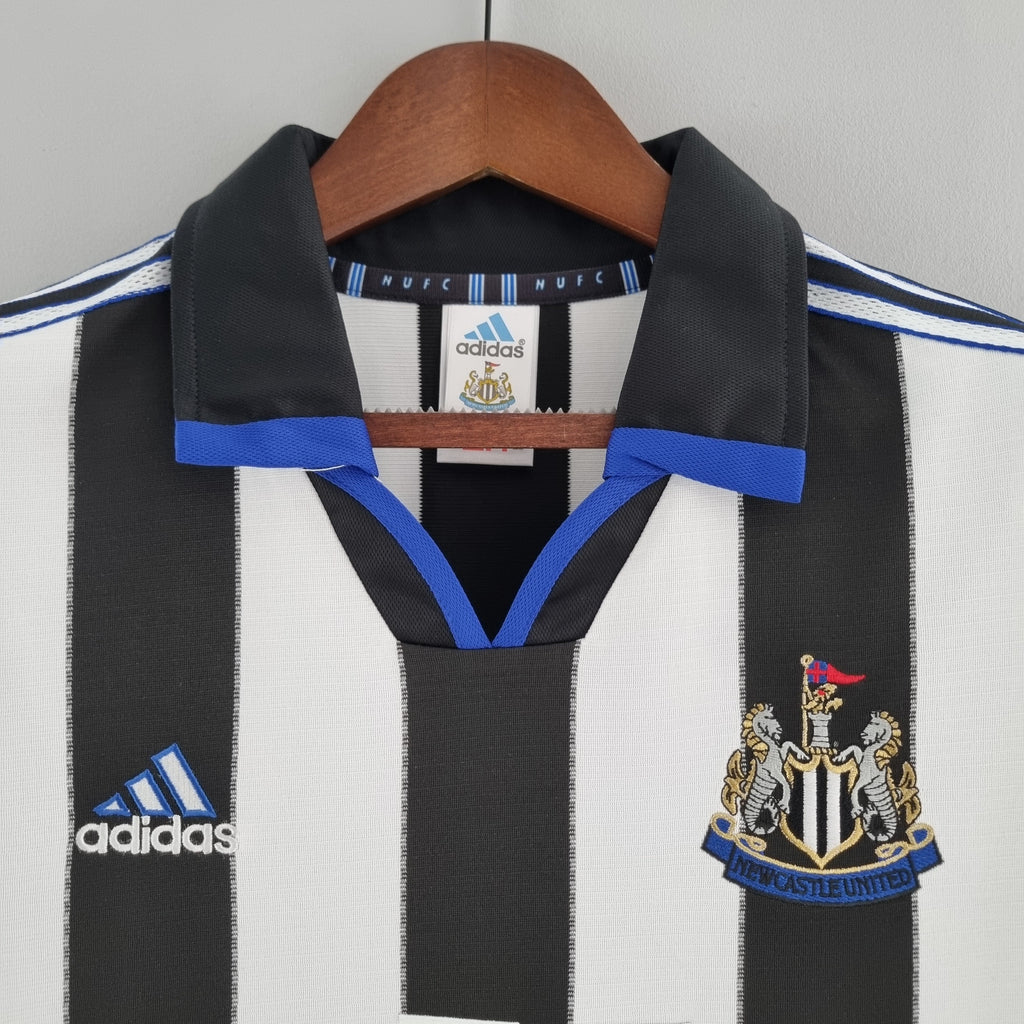 Newcastle United Retro Shirt 2000