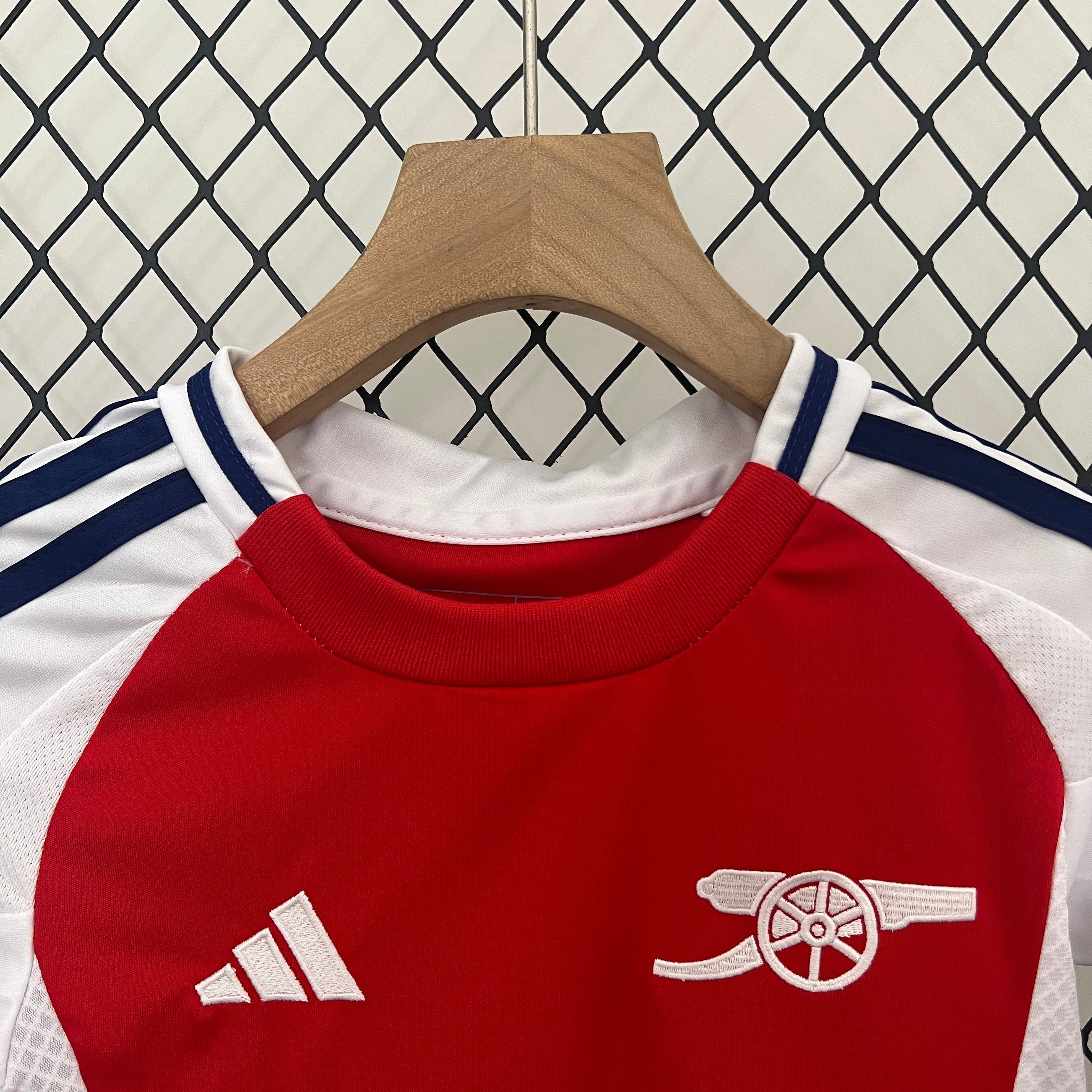 Arsenal Home 2024/25 Kit - Kids