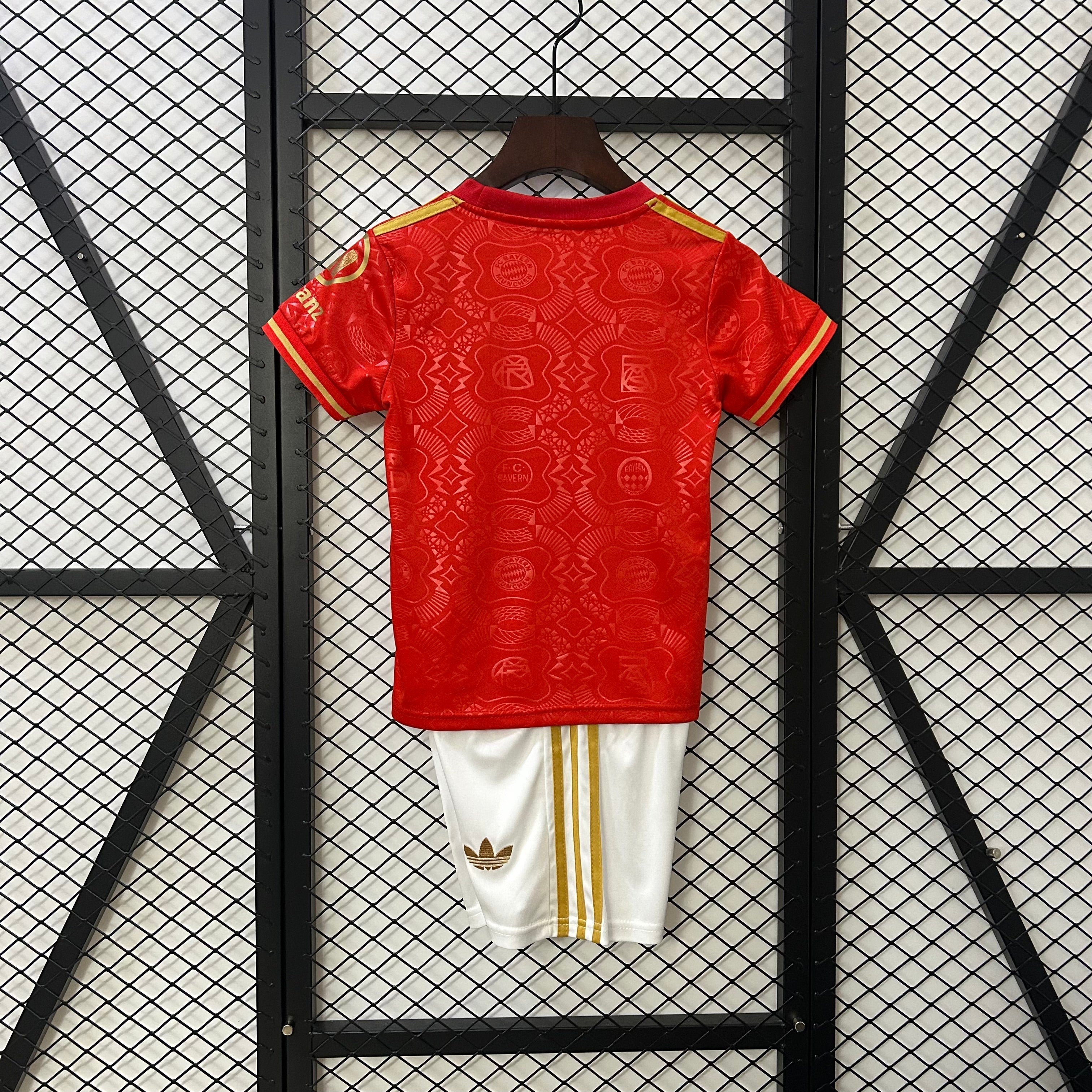 Kit 125 Anos Bayern de Munique - Infantil